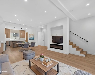 2424 N Council Street - Photo Thumbnail 1