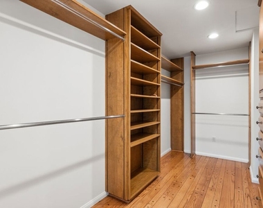2317 Kimridge Road - Photo Thumbnail 11