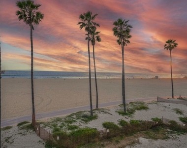 2909 Ocean Front Walk - Photo Thumbnail 22
