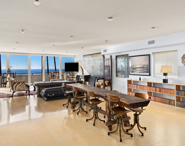 2909 Ocean Front Walk - Photo Thumbnail 3