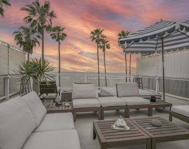 2909 Ocean Front Walk - Photo Thumbnail 1