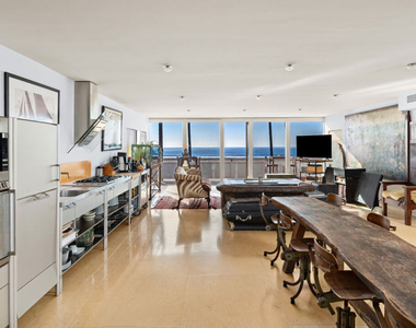 2909 Ocean Front Walk - Photo Thumbnail 4