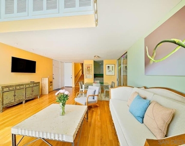 1520 Virginia - Photo Thumbnail 7
