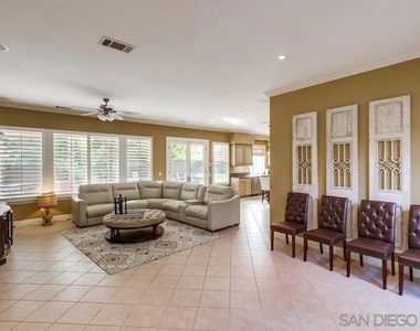 9673 Deer Trail Dr - Photo Thumbnail 15