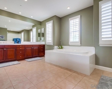 9673 Deer Trail Dr - Photo Thumbnail 41