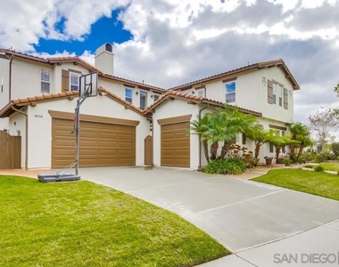 9673 Deer Trail Dr - Photo Thumbnail 3