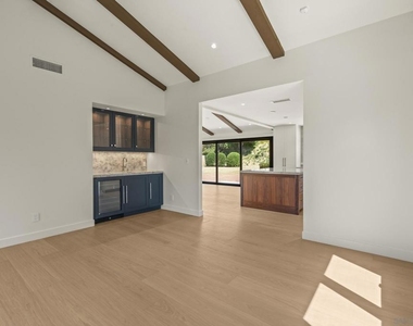 2260 Calle Tiara - Photo Thumbnail 9