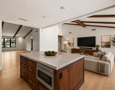 2260 Calle Tiara - Photo Thumbnail 14