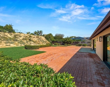 2260 Calle Tiara - Photo Thumbnail 33