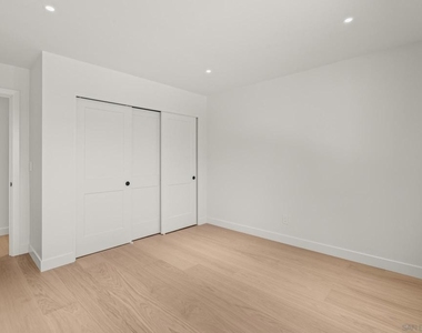 2260 Calle Tiara - Photo Thumbnail 31