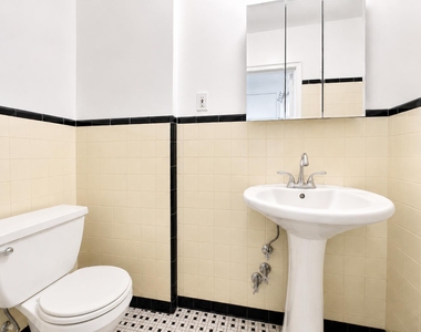 309 West 107th Street - Photo Thumbnail 5