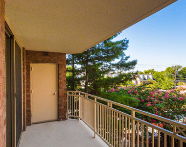 4903 Edgemoor Lane - Photo Thumbnail 33