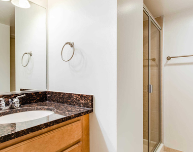 4903 Edgemoor Lane - Photo Thumbnail 37