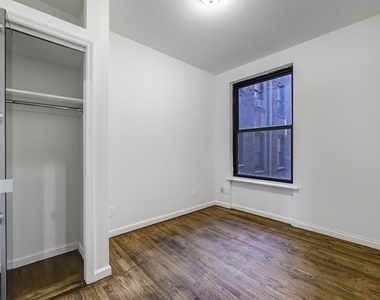 188 Claremont Avenue - Photo Thumbnail 6