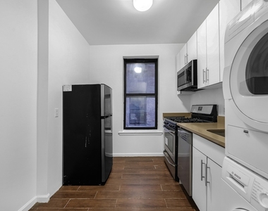 188 Claremont Avenue - Photo Thumbnail 12