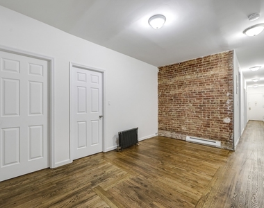 188 Claremont Avenue - Photo Thumbnail 9