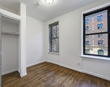 188 Claremont Avenue - Photo Thumbnail 7