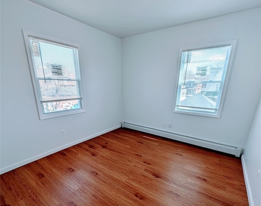143-40 Poplar Avenue - Photo Thumbnail 10