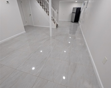 143-40 Poplar Avenue - Photo Thumbnail 6