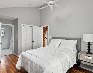 717 Dune Road - Photo Thumbnail 13