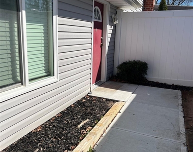278 Swan Lake Drive - Photo Thumbnail 1
