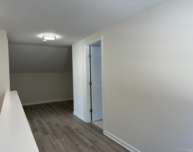 125 W Main Street - Photo Thumbnail 12