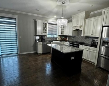 16 Boxwood Road - Photo Thumbnail 2