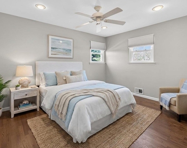 7 Phyllis Drive - Photo Thumbnail 7