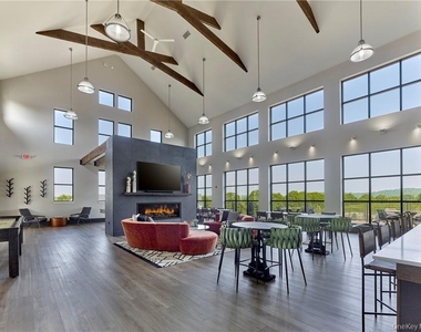 9 Monticello Drive - Photo Thumbnail 11