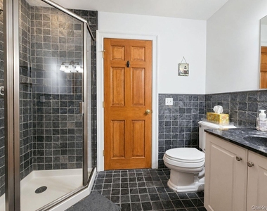 49 Woodville Road - Photo Thumbnail 16