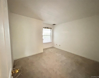 504 Continental Drive - Photo Thumbnail 18