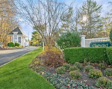 42 Clarewood Drive - Photo Thumbnail 24