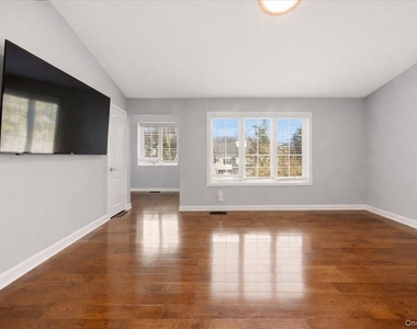 42 Clarewood Drive - Photo Thumbnail 11