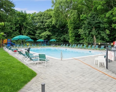 42 Clarewood Drive - Photo Thumbnail 19
