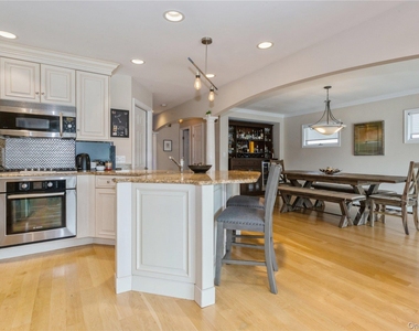 29 Seabreeze Road - Photo Thumbnail 16