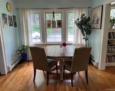 25 Willow Avenue - Photo Thumbnail 6