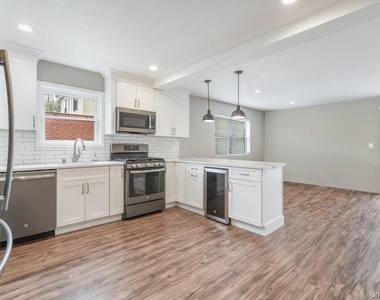 48 Lincoln Place - Photo Thumbnail 1