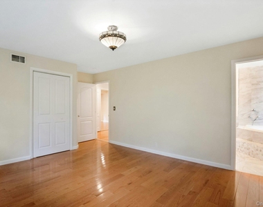 12 Warnke Lane - Photo Thumbnail 23