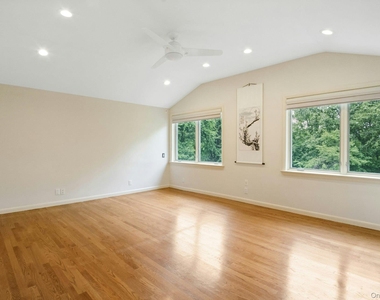 12 Warnke Lane - Photo Thumbnail 14
