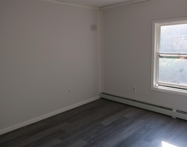 9 Conklin Lane - Photo Thumbnail 23