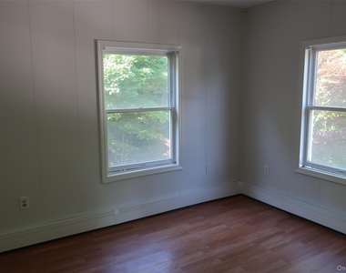 9 Conklin Lane - Photo Thumbnail 18