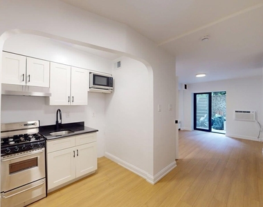 227 East 11th Street - Photo Thumbnail 11