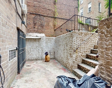 227 East 11th Street - Photo Thumbnail 9