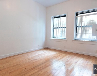 227 East 11th Street - Photo Thumbnail 5