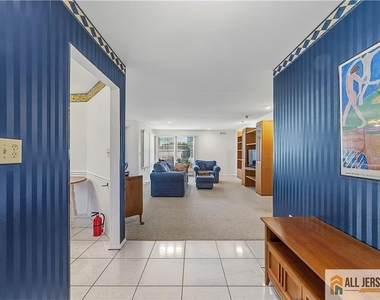 138 Concordia Circle - Photo Thumbnail 4