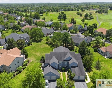 138 Concordia Circle - Photo Thumbnail 25