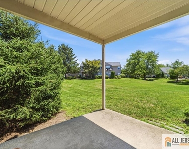 138 Concordia Circle - Photo Thumbnail 19