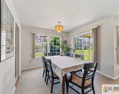 138 Concordia Circle - Photo Thumbnail 8
