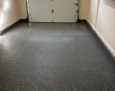 120 Magee Court - Photo Thumbnail 8