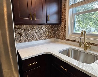 120 Magee Court - Photo Thumbnail 5